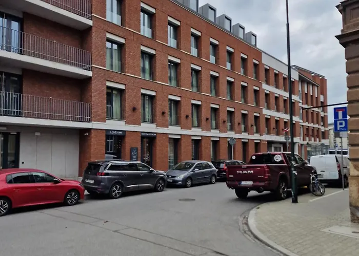 338 Ulica Lwowska 1 *